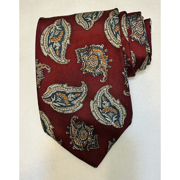 LIBERTY OF LONDON 100% Silk Tie Red Blue Paisley Necktie Made In USA - Picture 8 of 10